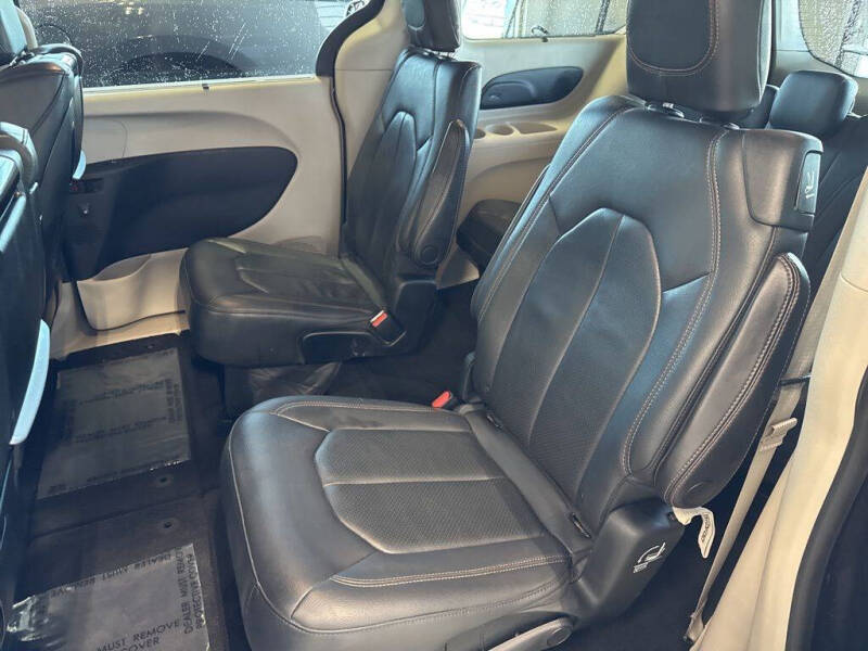 2018 Chrysler Pacifica Touring L Plus