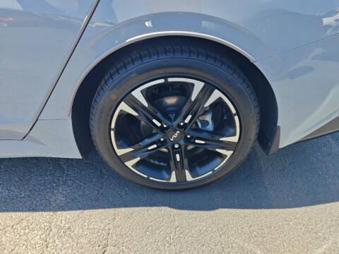2023 Kia K5