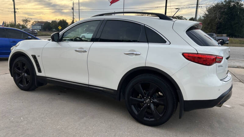 2016 Infiniti QX70