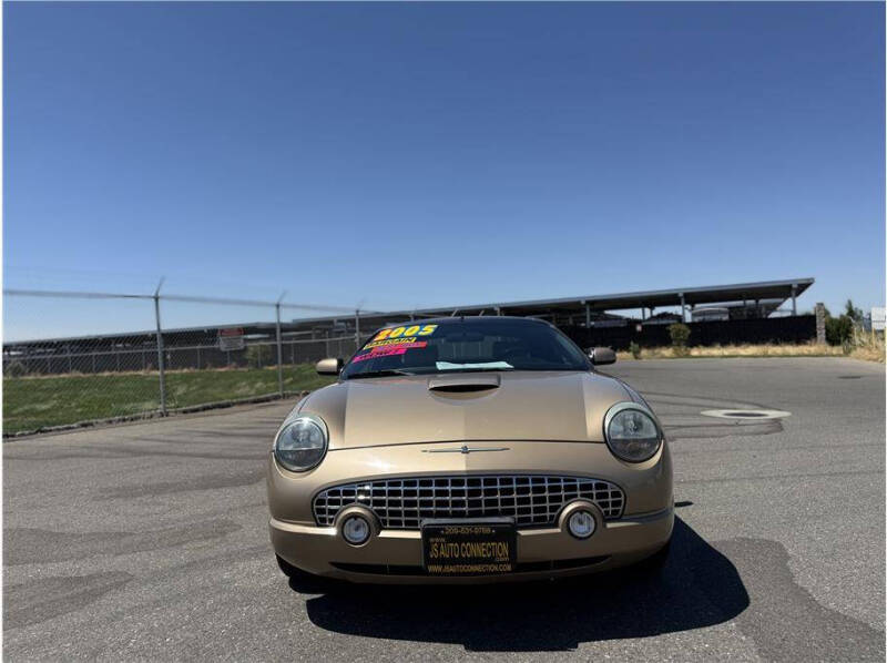 2005 Ford Thunderbird Deluxe