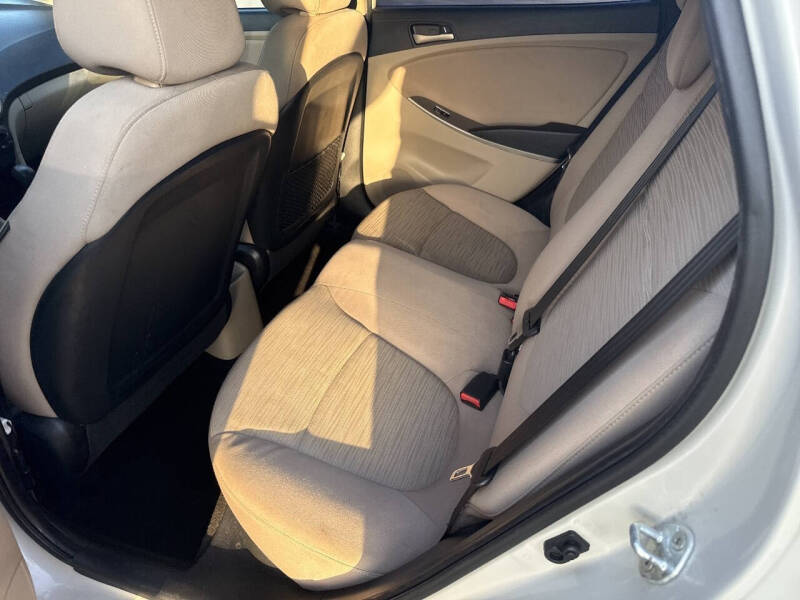 2017 Hyundai Accent Value Edition