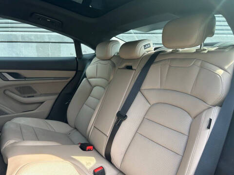 2025 Porsche Taycan