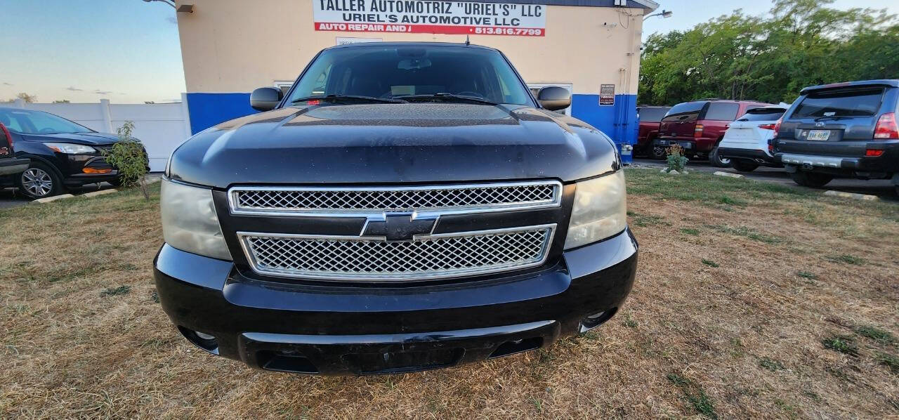 2009 Chevrolet Suburban for sale at URIEL's AUTOMOTIVE LLC in Middletown, OH