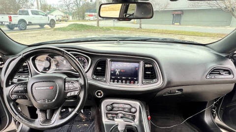 2018 Dodge Challenger SXT Plus