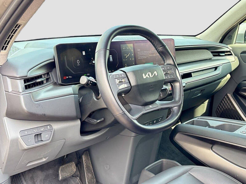 2024 Kia EV9 Light Long Range