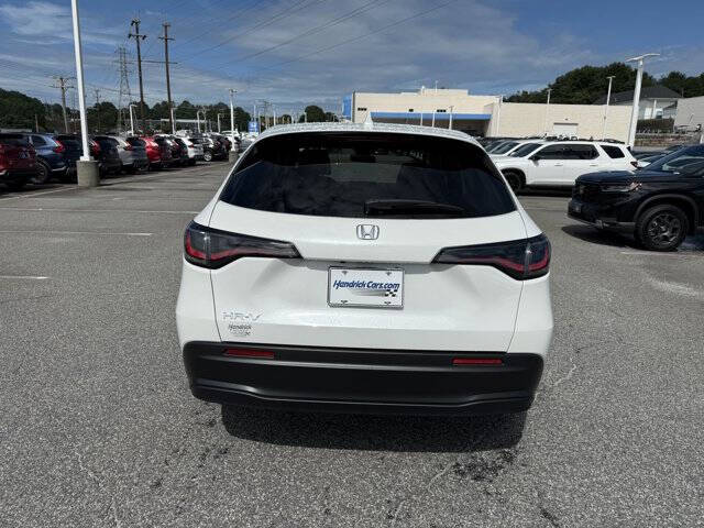 2027 Honda HR-V LX
