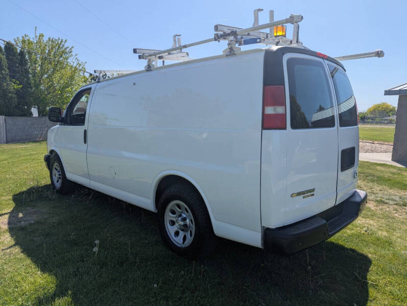 2008 Chevrolet Express Cargo Work Van