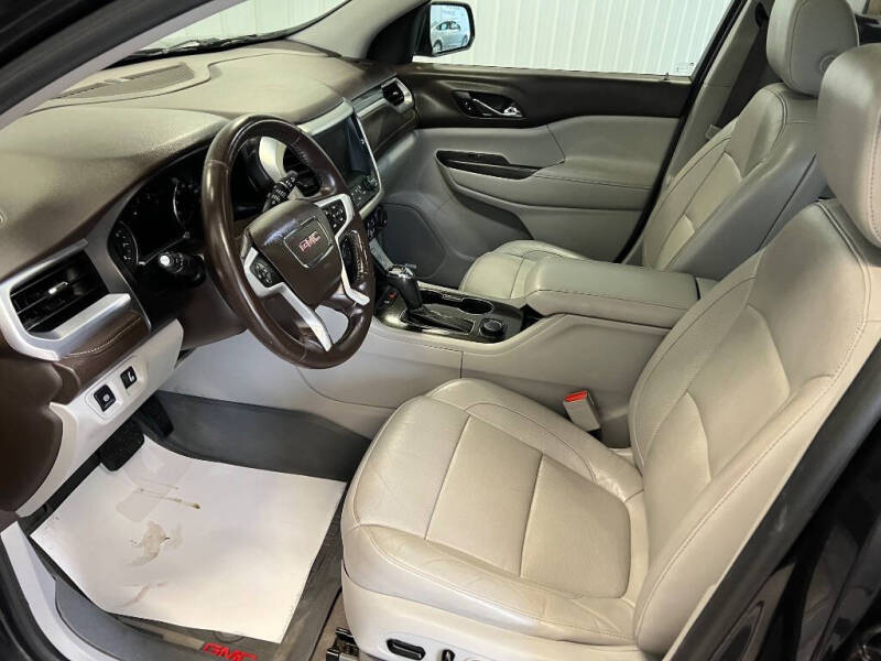 2017 GMC Acadia SLT-1
