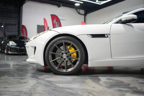 2017 Jaguar F-TYPE Premium