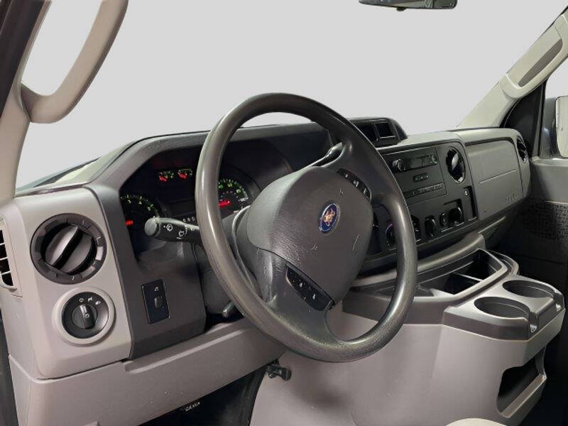 2013 Ford E-Series E-250