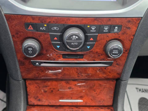 2012 Chrysler 300 Limited