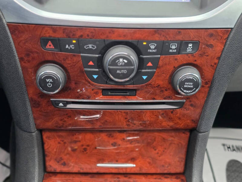 2012 Chrysler 300 Limited