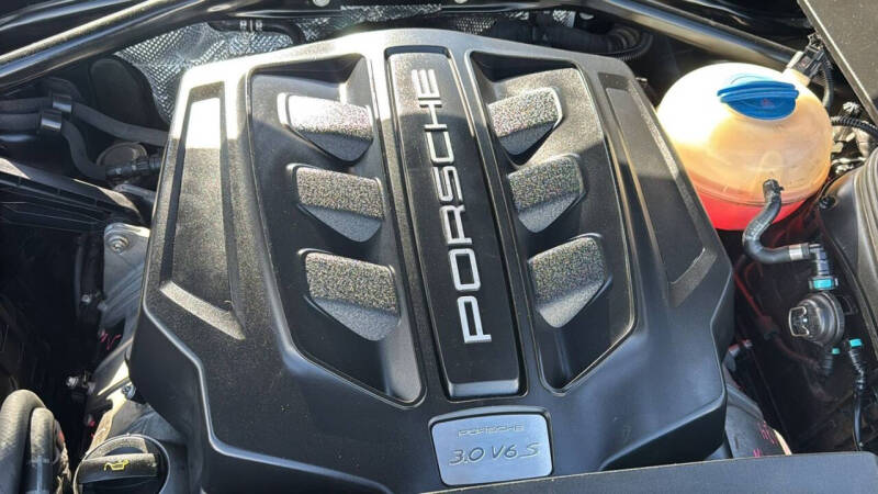 2016 Porsche Macan S