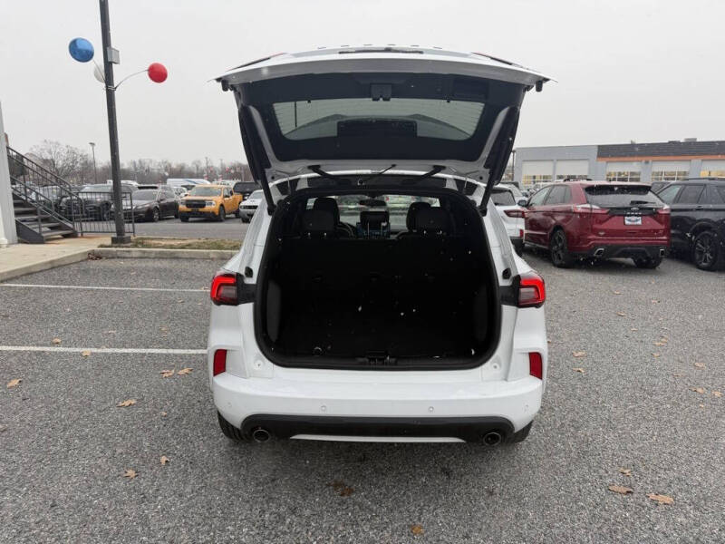 2023 Ford Escape ST-Line