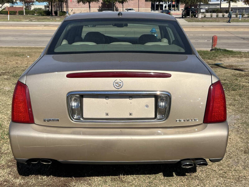 2005 Cadillac DeVille