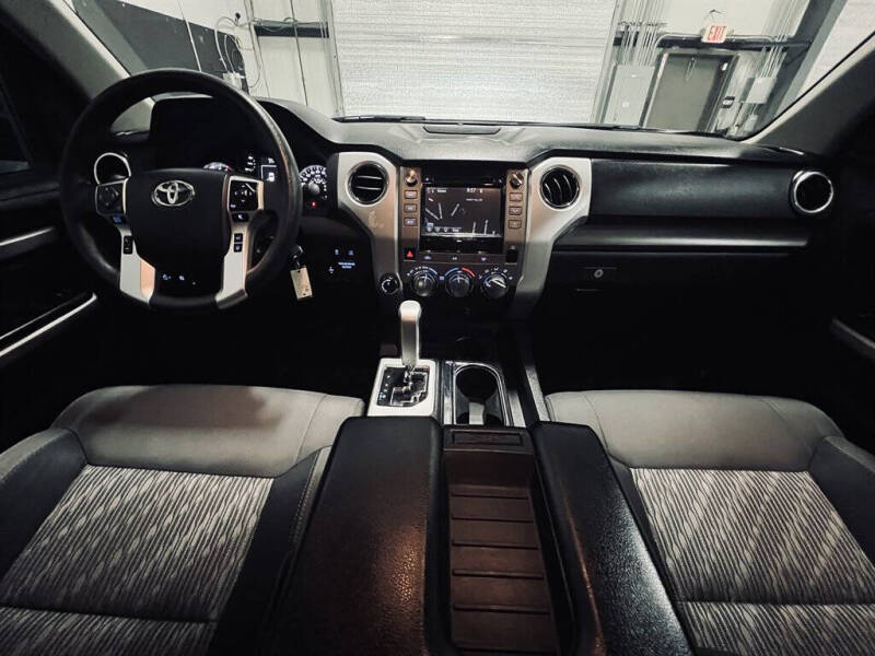 2018 Toyota Tundra SR5