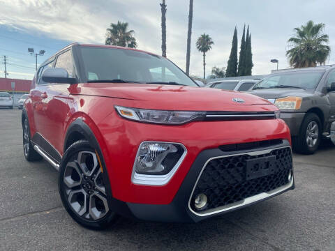2020 Kia Soul for sale at Galaxy of Cars in North Hills CA