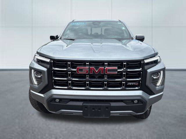 2025 GMC Canyon AT4