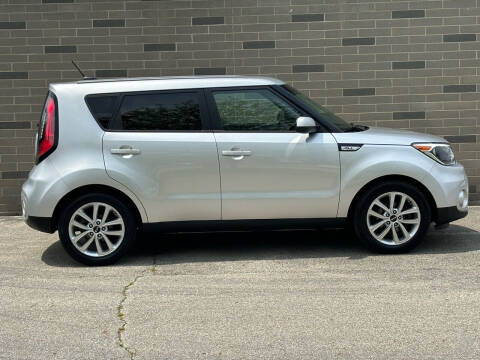 2017 Kia Soul +