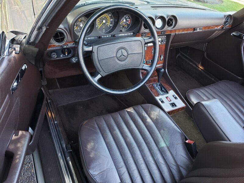 1987 Mercedes-Benz 560-Class 12
