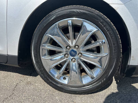 2011 Ford Taurus Limited