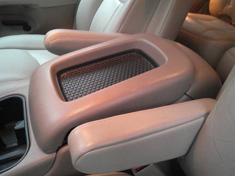 2003 Chevrolet Tahoe LS