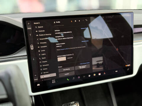 2022 Tesla Model S Plaid