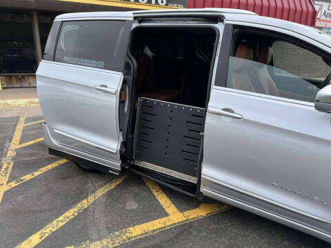 2024 Chrysler Pacifica Pinnacle