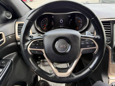 2017 Jeep Grand Cherokee Laredo