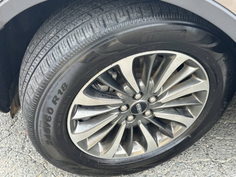 2021 Lincoln Nautilus Standard