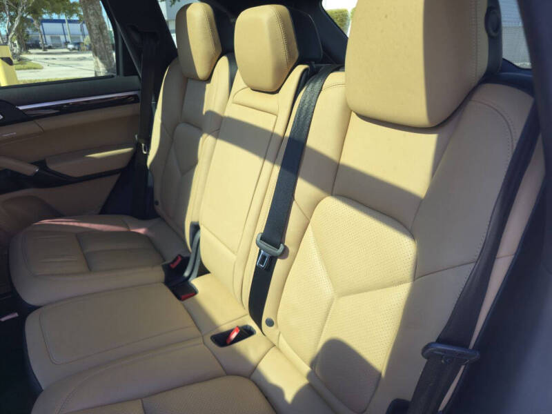 2016 Porsche Cayenne