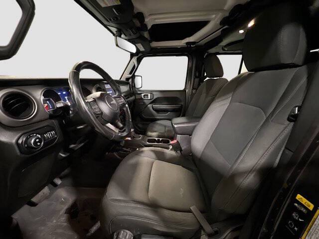 2021 Jeep Gladiator Willys