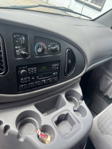 2001 Ford E-Series E-350 SD XL