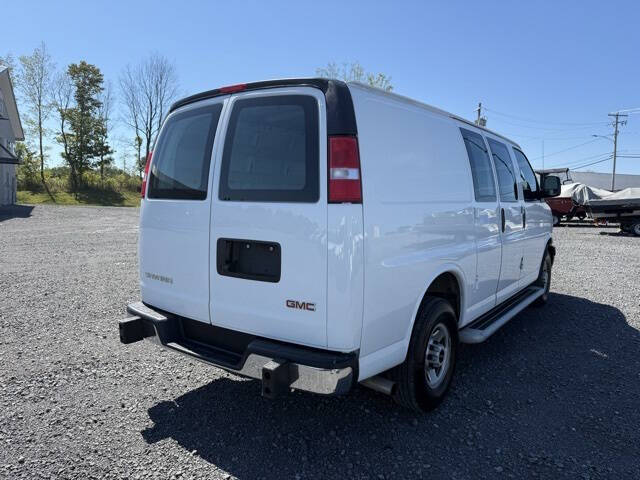 2023 GMC Savana 2500