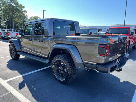 2025 Jeep Gladiator Sport