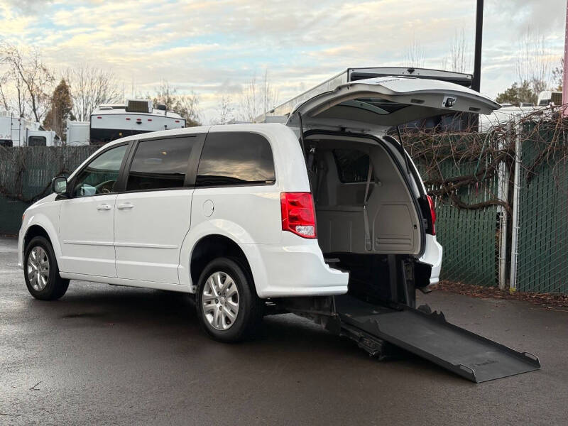 2017 Dodge Grand Caravan SE Plus