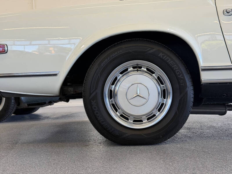 1970 Mercedes-Benz 280-Class