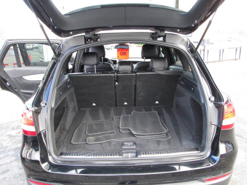 2017 Mercedes-Benz GLC GLC 300 4MATIC