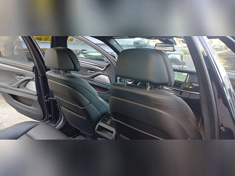 2015 BMW 5 Series 550i