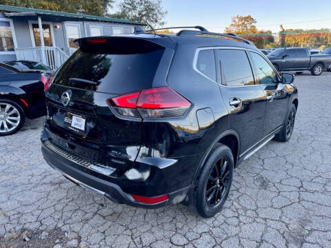 2018 Nissan Rogue SV