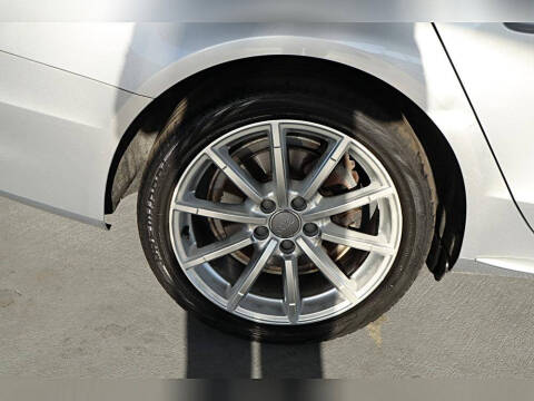 2015 Audi A4 2.0T quattro Premium