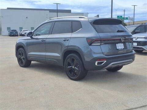 2025 Volkswagen Taos SEL 4Motion