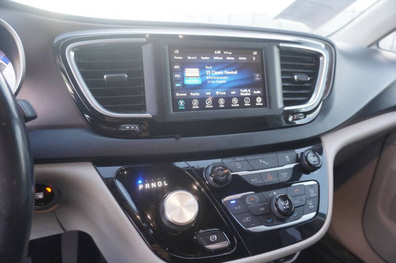 2018 Chrysler Pacifica Touring L