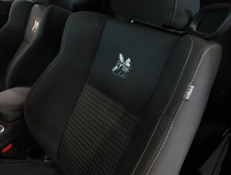 2018 Dodge Challenger 392 HEMI Scat Pack Shaker