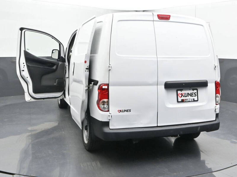 2021 Nissan NV200 S