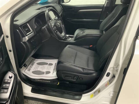 2018 Toyota Highlander LE