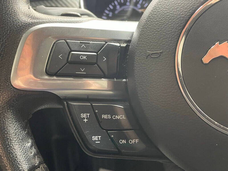 2016 Ford Mustang V6