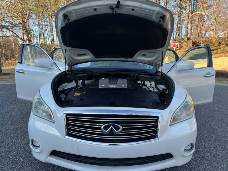 2012 Infiniti M37