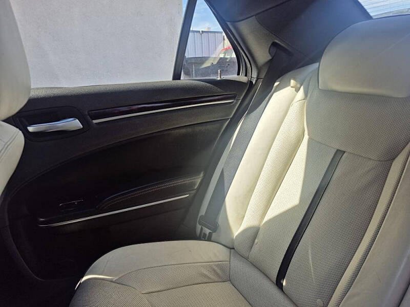 2014 Chrysler 300