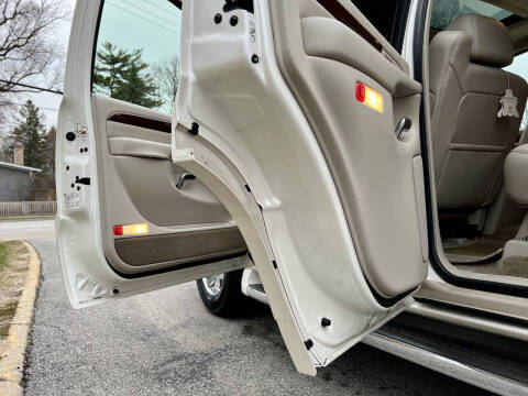 2003 Cadillac Escalade